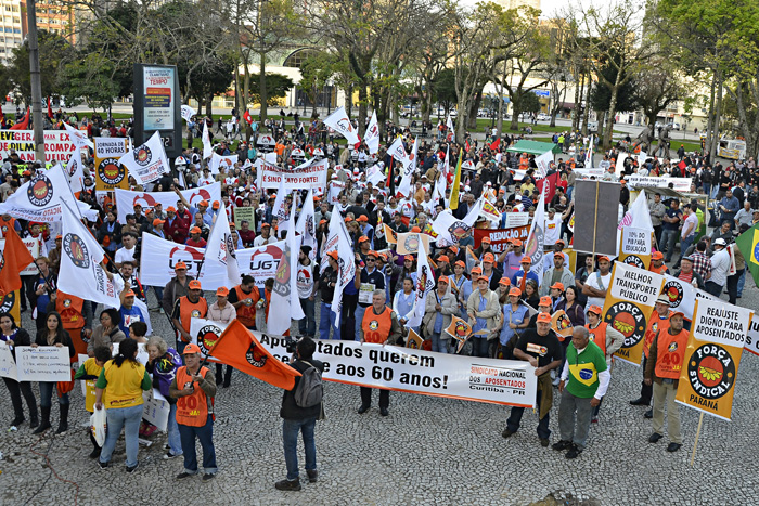 Sindicato dos Aposentados da Força realiza protesto amanhã (13/08) em frente ao INSS em Curitiba